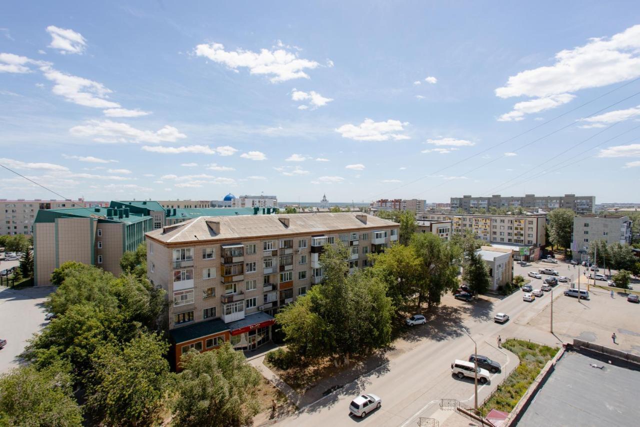 2-Х Комнатная Квартира В Центре По Ул. Козыбаева Д.107 コスタナイ エクステリア 写真